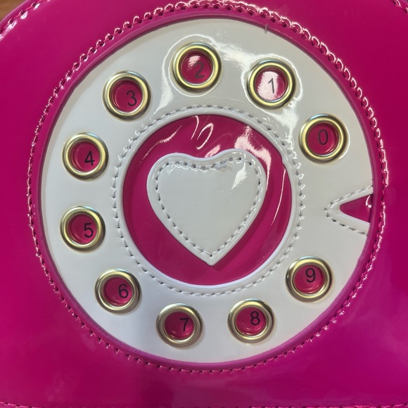 Retro Telephone Shaped Crossbody Bag - Picture 6 of 13